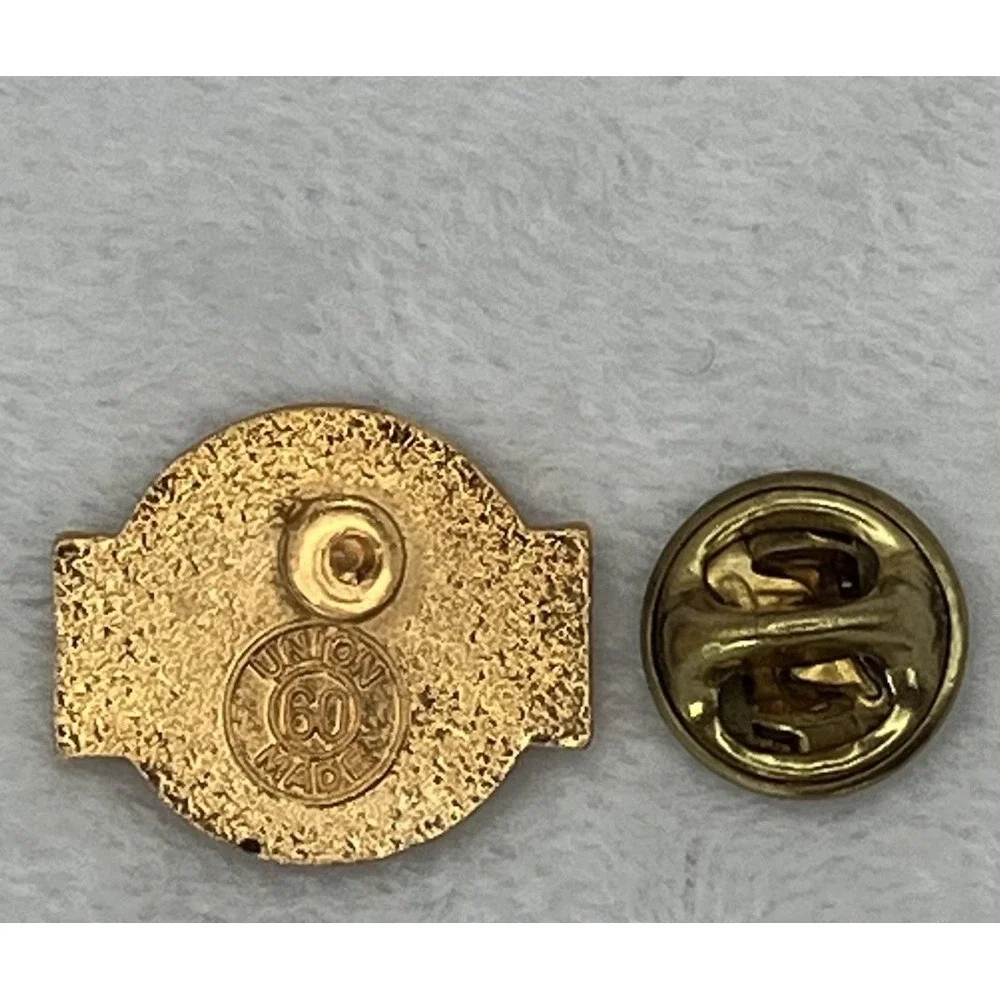 Chicago Works Together Lapel Pin Blue Enamel Gold Tone Civic Pride Union Made